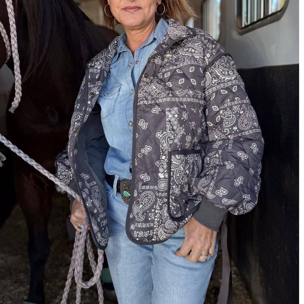 Paisley Anne Quilted Western Snap Puffer Jacket - Picture 5 of 6